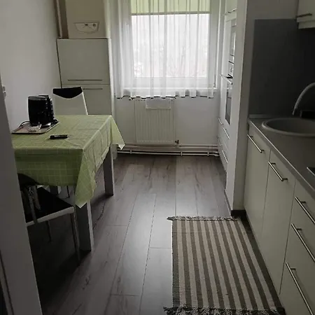 Enci Kiado Apartman Miercurea Ciuc Exterior photo